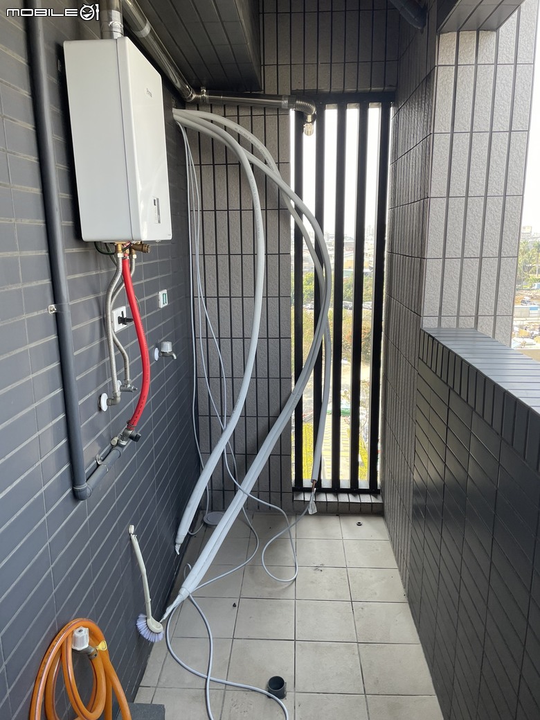 兩房無裝潢，省錢DIY入住兩年歷程分享