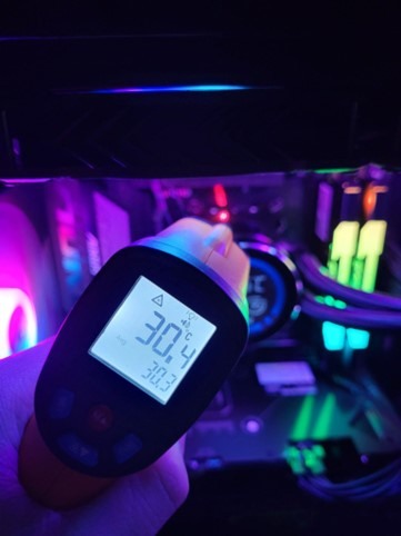 性價比三箭頭！ 開箱大飛darkFlash的DF4100+DN360D+PMT850W