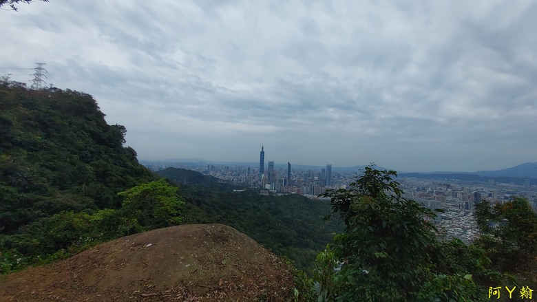 【郊山走走】 虎豹獅象 四獸山巡禮 遊山玩水兼賞台北101、市區山巒美景