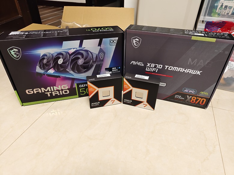 [心得] MSI X870 TOMAHAWK WIFI 不專業開箱心得