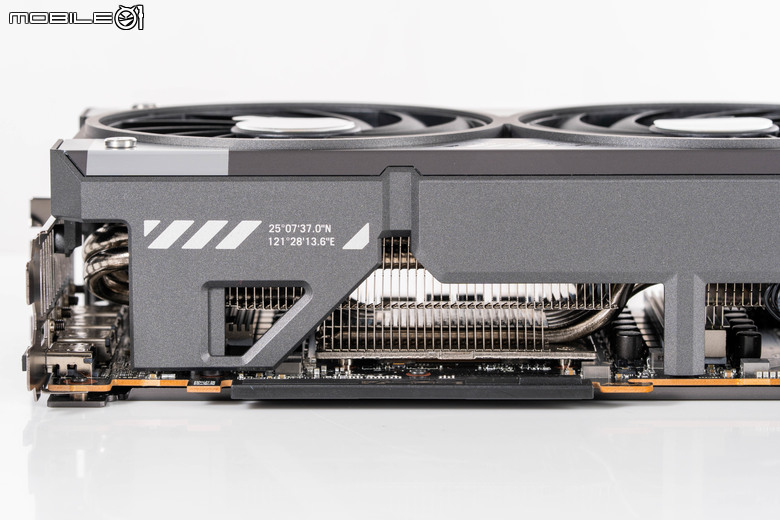 AMD Radeon RX 9070 XT 顯示卡開箱實測 戰鬥力爆表的 1440p CP 值效能王者