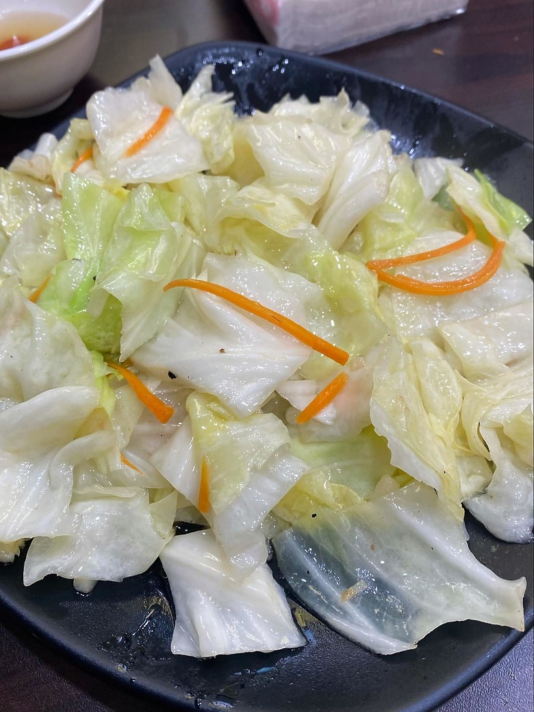【西門食記】西門電影院旁邊的爆卵活蝦套餐，蝦之城
