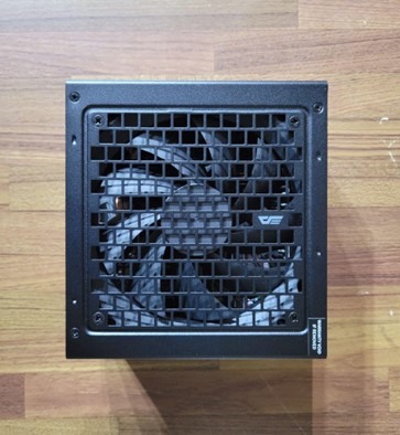 性價比三箭頭！ 開箱大飛darkFlash的DF4100+DN360D+PMT850W