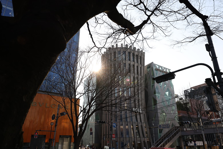 Canon RF 16-28mm f/2.8 IS STM 評測報告｜平民超廣角鏡皇、輕巧可靠且超值！