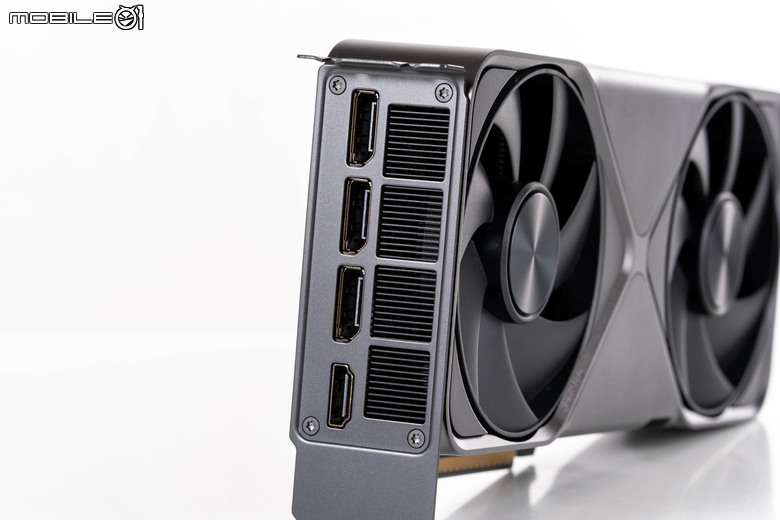NVIDIA GeForce RTX 5070 FE 創始版顯示卡開箱實測 顯示記憶體再多一點會更好的 1440p 主力選擇