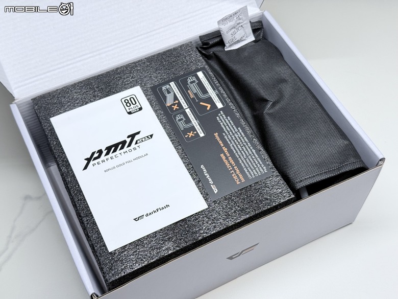 大飛參戰！首款ATX3.1電源 PMT 850
