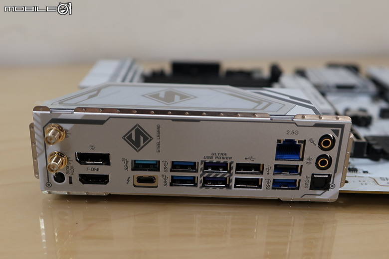 點我看大圖 高階用料美型白色 B860 Steel Legend WiFi 鋼鐵傳奇