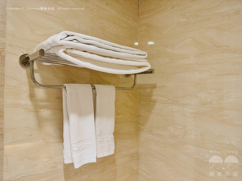 台東市區｜娜魯灣銀河行館 Formosan Naruwan Galaxy Place Resort＿中規中矩但小細節無法盡如人意／附早餐與迎賓小點／外送可到