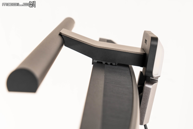 BenQ ScreenBar Halo 2 螢幕掛燈開箱體驗 以更廣照明範圍/貼心操作設計提升工作效率的好物