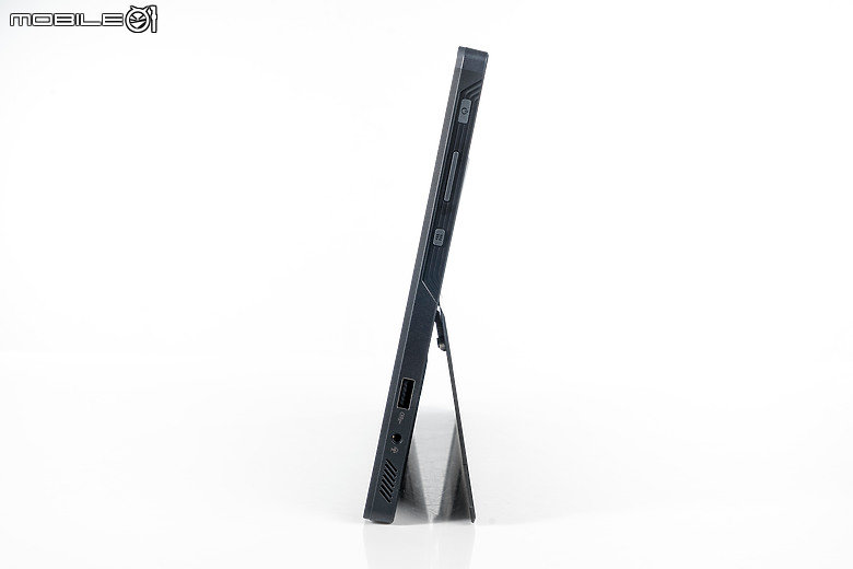 ROG Flow Z13 (2025) 測試報告｜內顯也能戰 3A 大作，二合一電競筆電再進化！