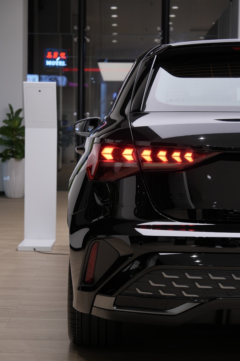 實車分享｜小改款 𝐀𝐮𝐝𝐢 𝐀𝟑 𝐒𝐩𝐨𝐫𝐭𝐛𝐚𝐜𝐤 𝟑𝟓 𝐓𝐅𝐒𝐈 𝐒 𝐥𝐢𝐧𝐞｜正式進駐