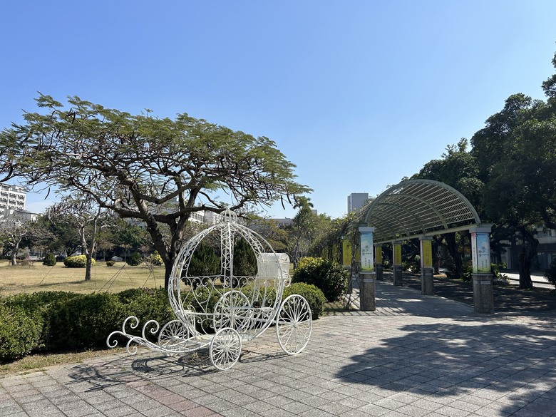 騎趣仁德「戰鬥機起飛藝術圖」踩點記