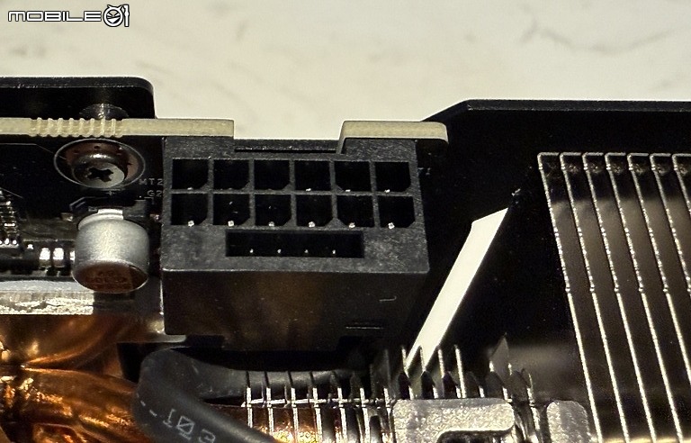點我看大圖 MSRP 的起點,技嘉 GeForce RTX™ 5070 WINDFORCE OC SFF 開箱