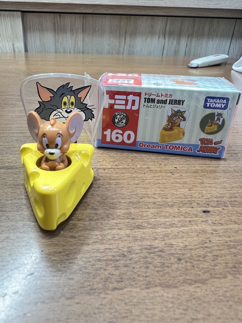 《當 Tomica 遇上湯姆與傑利——超可愛起司車開箱！》