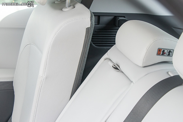 Hyundai Ioniq 5 小改款試駕｜外型出眾無疑，內在、續航更進化！