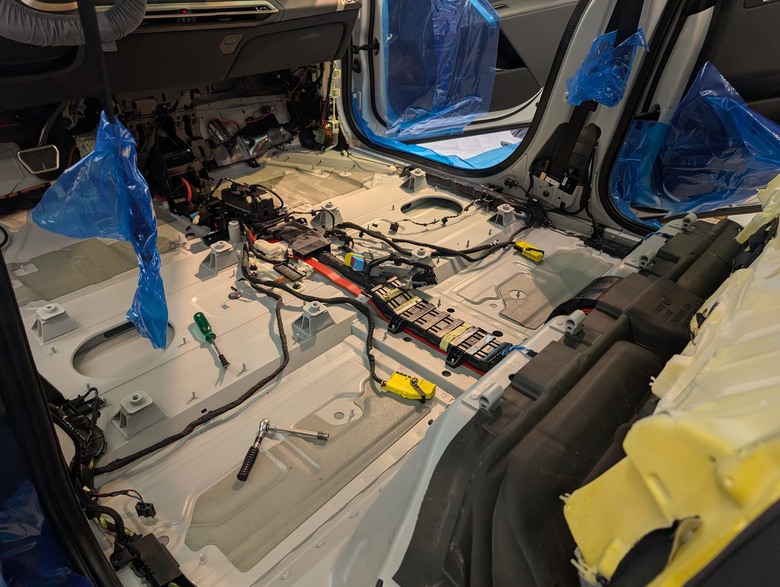 BMW IX PIONEER 電動車防火毯施工分享