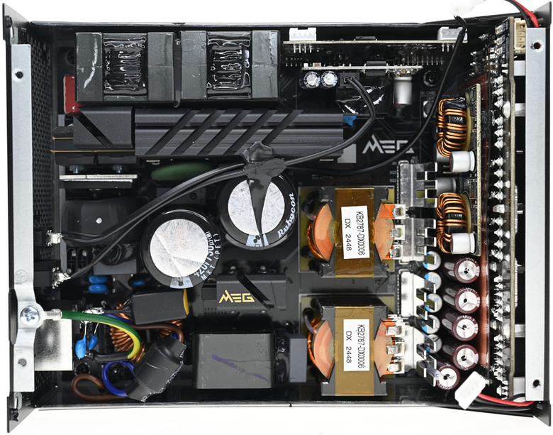點我看大圖 MSI MEG Ai1600T PCIE5 1600W鈦金全模組化電源開箱