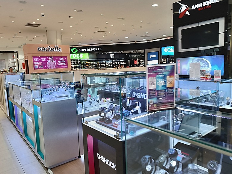 峴港市區 峴港大教堂、峴港博物館、漢市場、SOAN HA換匯、BANH MI越南法國麵包(午餐)、Banh Xeo Ba Tuyet (晚餐) 、SPA和按摩、My Xuan Cruise 遊輪夜遊峴港瀚江、龍橋噴火與山茶夜市、GO! Đà Nẵng量販店 — 2025年越南峴港、會安、美山、順化、巴拿山太陽世界六日歷史文化及遊樂園之旅 第七回