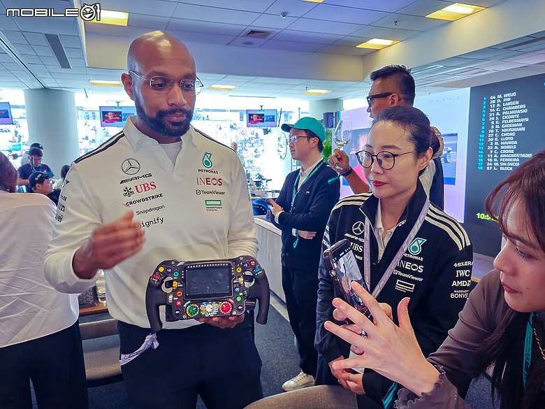 回想起來依然熱血沸騰！不可思議的Mercedes-AMG F1專屬包廂Silver Arrows Lounge觀賽體驗！