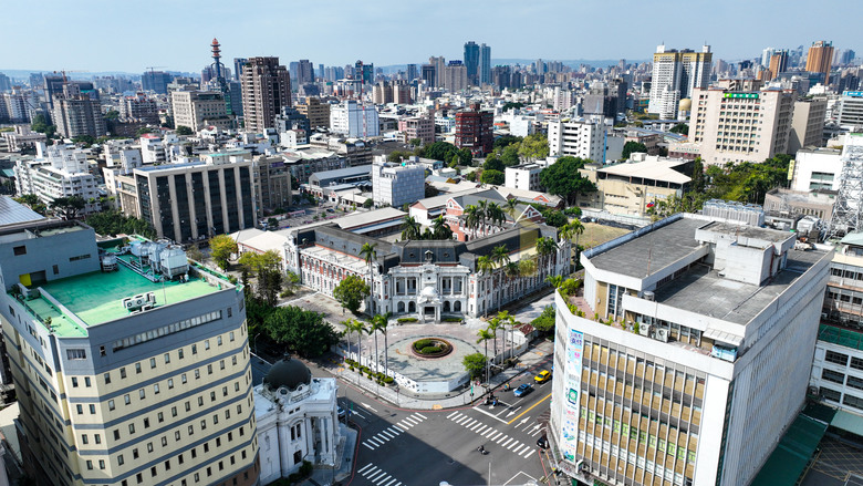 🌟中區【純2房新案】雙面臨路 純兩房雙衛浴 明星學區居仁國中 走路到藍線捷運&第二市場 市區機能捷運增值宅 空拍分享