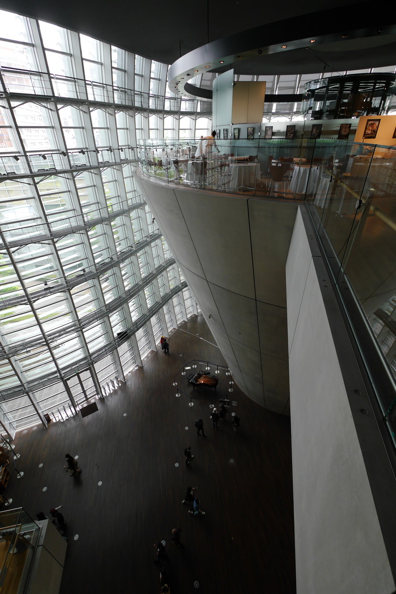東京國立新美術館