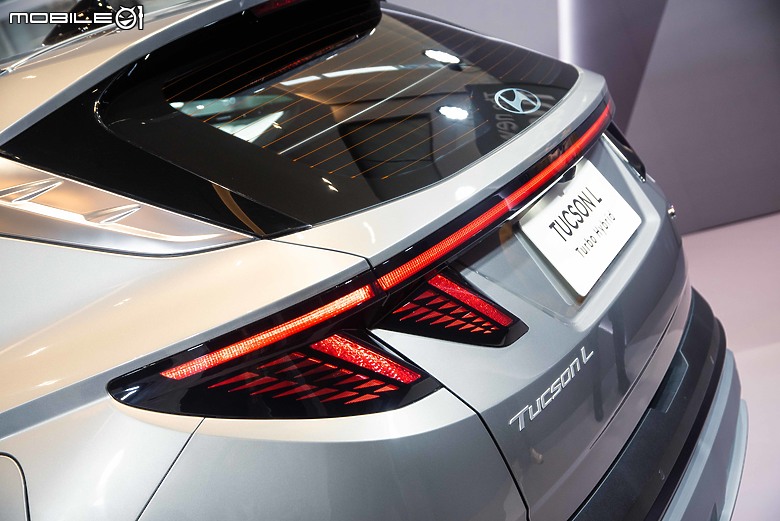 【實拍】配備有增有減，小改款Hyundai Tucson L新色「隕石灰」實拍照來囉！