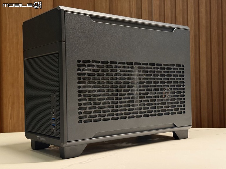 A4架構新選擇 TT TR100 ITX迷你型機殼