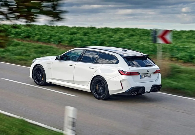 BMW M5 Touring試駕：這樣的重量值得嗎？