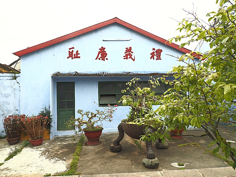 會安古鎮 (來遠橋、Faifo Coffee、華人會館群)、會安夜市、在地美食HOME Hoi An 餐廳、秋盆河乘船放水燈 — 2025年越南峴港、會安、美山、順化、巴拿山 — 聯合國世界文化遺產及遊樂園之六日悠遊 第一回