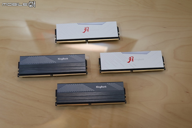 點我看大圖 非二進制 CL28 低延遲 DDR5 金百達 KingBank DDR5-6000 24GBx2 開箱