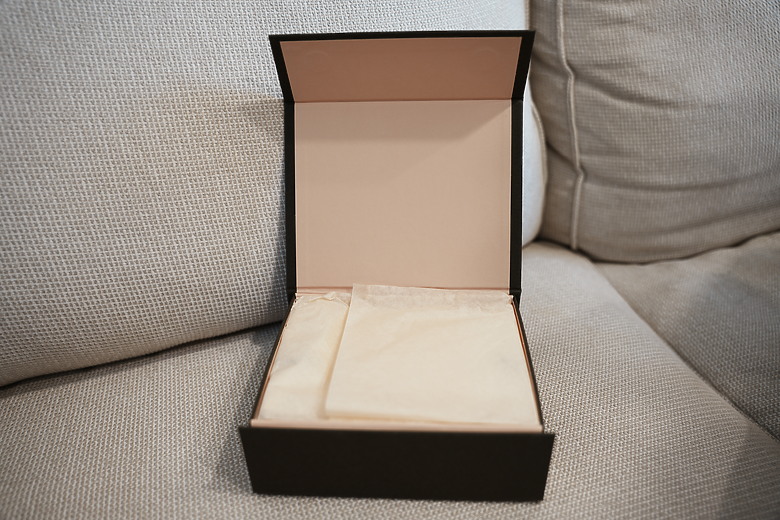 開箱世界上最古老的奢華皮具品牌-比利時皇室御用『Delvaux』 Livre Wallet
