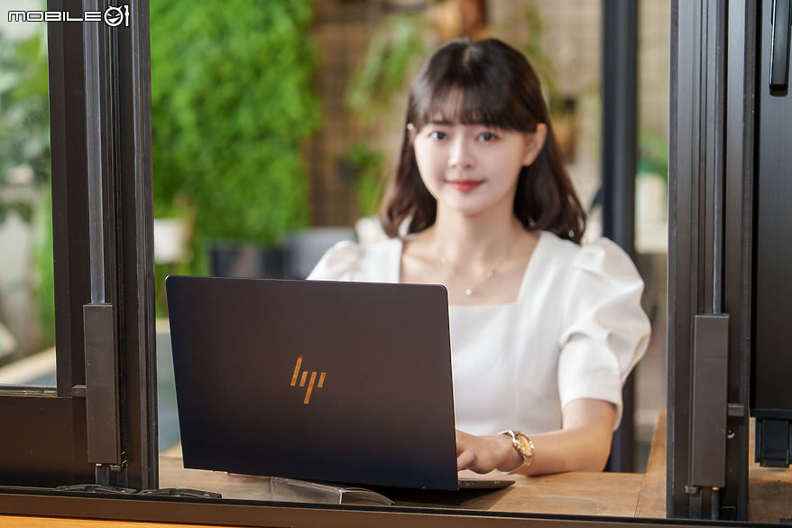 HP EliteBook Ultra G1i 測試報告｜強調 AI 算力的次世代旗艦商務