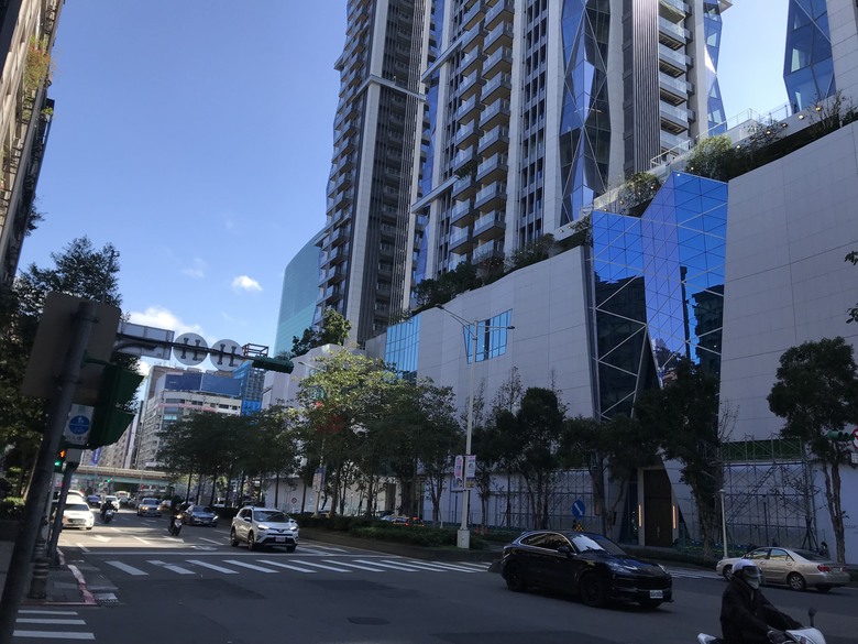 『紀錄2024年起』天龍國蛋黃中的蛋黃周邊房地產/建築/建設/商圈發展
