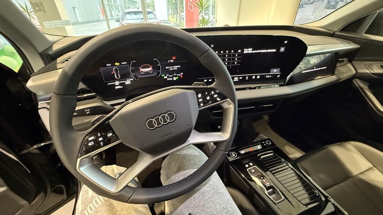 點我看大圖 Audi Q6/SQ6 e-tron | DDCAR 深度試駕體驗會