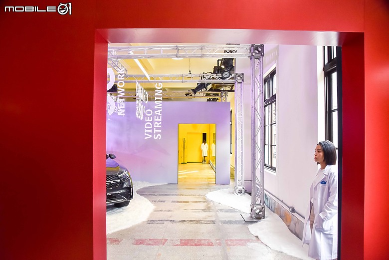 來去Mercedes-Benz Energizing Hub施作科技健檢|久違的飛輪及五大科技深入體驗!