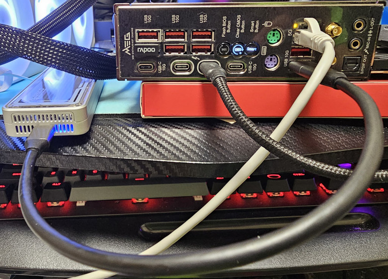 點我看大圖 ORICO透明鋁晶40Gpbs M.2 SSD外接盒開箱