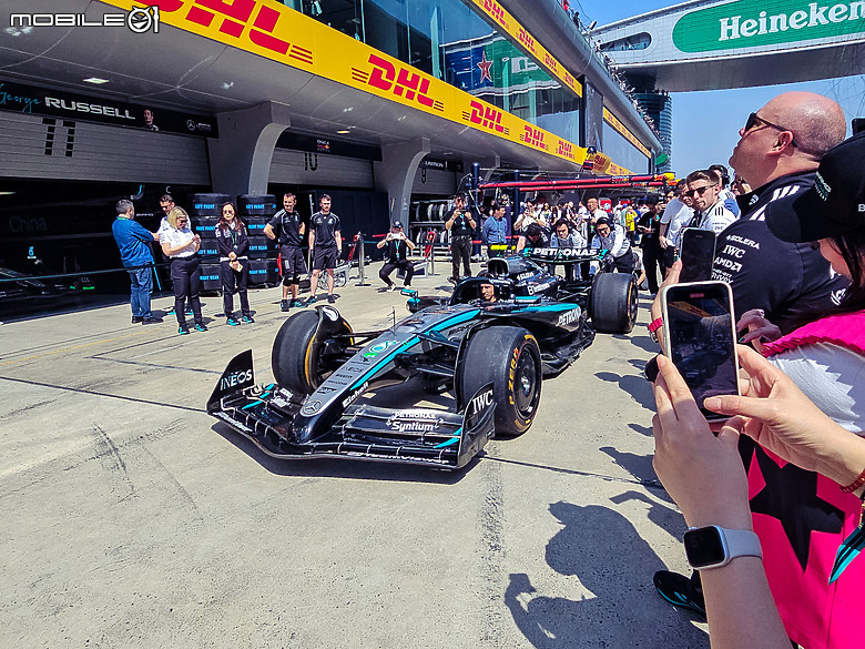 回想起來依然熱血沸騰！不可思議的Mercedes-AMG F1專屬包廂Silver Arrows Lounge觀賽體驗！