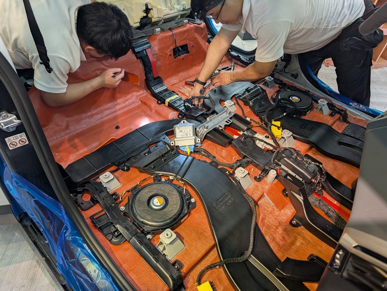 BMW IX PIONEER 電動車防火毯施工分享