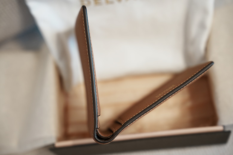開箱世界上最古老的奢華皮具品牌-比利時皇室御用『Delvaux』 Livre Wallet