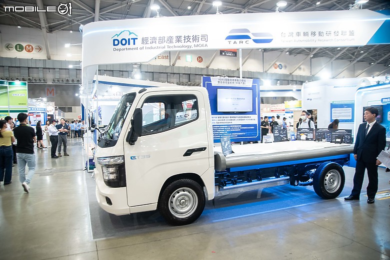 預計今年第三季量產上市,中華全新純電商用車ET35完整公開!