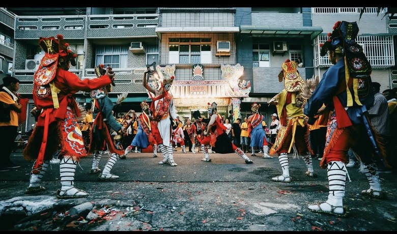 慰勞神明的開路先鋒