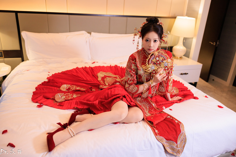 中式新娘服 (秀禾)