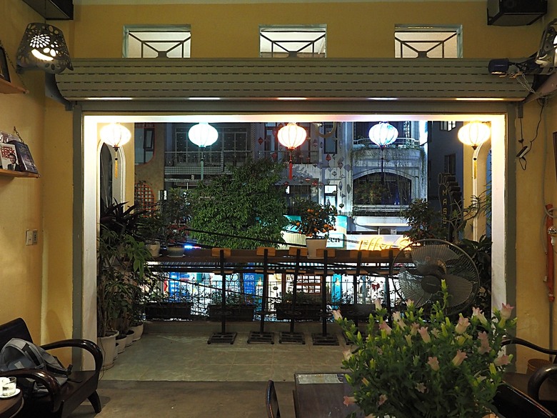 峴港市區 峴港大教堂、峴港博物館、漢市場、SOAN HA換匯、BANH MI越南法國麵包(午餐)、Banh Xeo Ba Tuyet (晚餐) 、SPA和按摩、My Xuan Cruise 遊輪夜遊峴港瀚江、龍橋噴火與山茶夜市、GO! Đà Nẵng量販店 — 2025年越南峴港、會安、美山、順化、巴拿山太陽世界六日歷史文化及遊樂園之旅 第七回