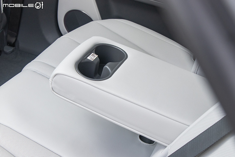 Hyundai Ioniq 5 小改款試駕｜外型出眾無疑，內在、續航更進化！