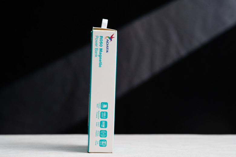【開箱測試】ADATA 威剛 R050 5000mAh 20W 無線磁吸快充 繼續走平價路線