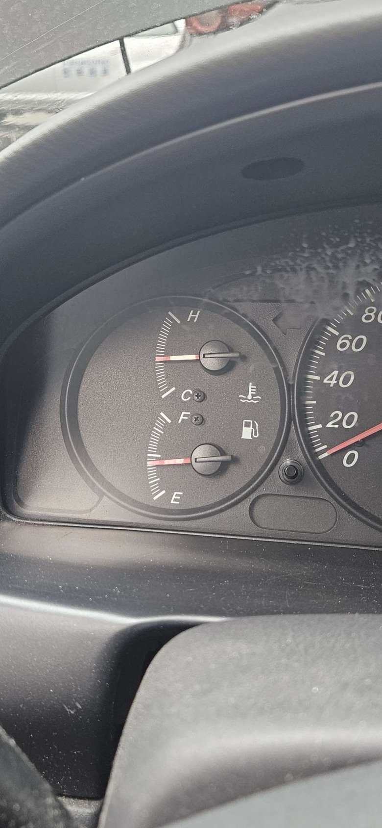 ford 04年 activa 1.6 5門 水溫請益