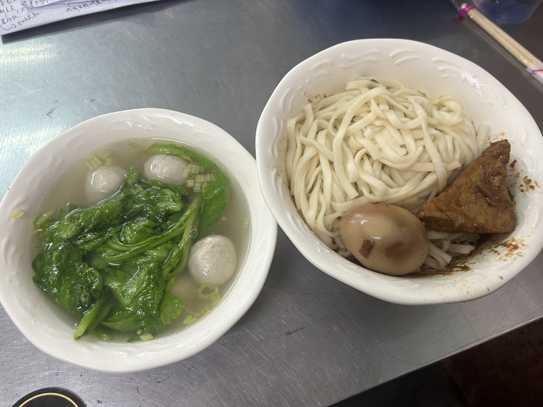 軍事堡壘與惡地交織的漯(ㄊㄚˋ)底山自然公園