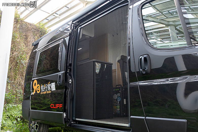 Sunlight Cliff 600 豪華露營車體驗|配備齊全、伴你四處遊歷的溫馨小屋!