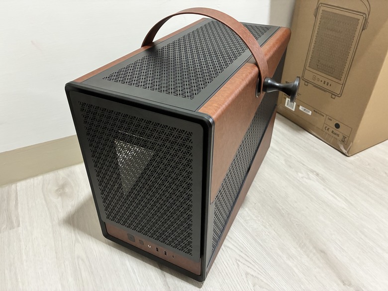 Montech Heritage PRO機殼開箱 創新精緻的皮革手提造型 打造新風格