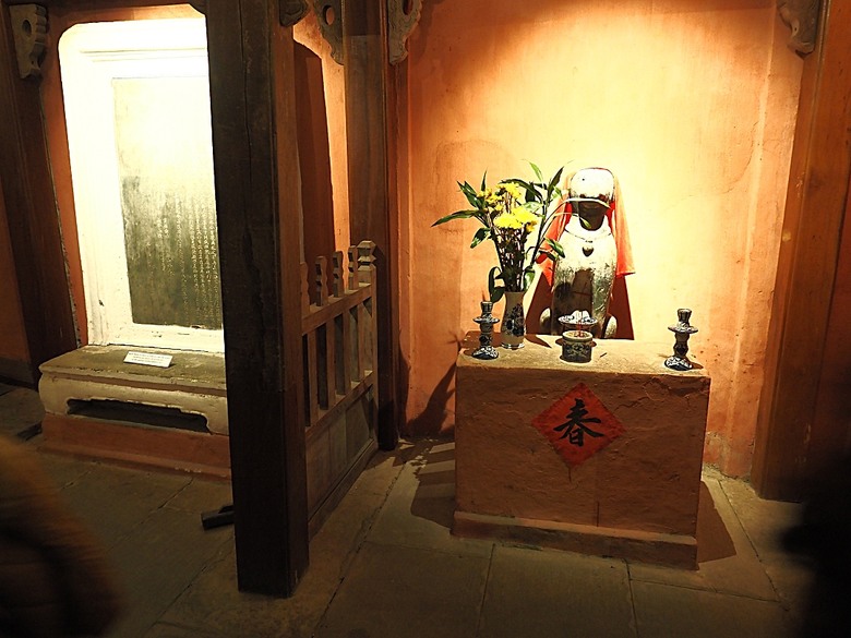 會安古鎮 (來遠橋、Faifo Coffee、華人會館群)、會安夜市、在地美食HOME Hoi An 餐廳、秋盆河乘船放水燈 — 2025年越南峴港、會安、美山、順化、巴拿山 — 聯合國世界文化遺產及遊樂園之六日悠遊 第一回